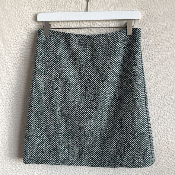 Loft Outlet Skirt Womens Size 2 Chevron‎ Black White - Picture 1 of 6